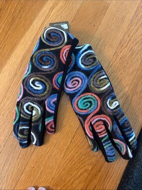 Colorful Swirl Pattern Women's Gloves - Multicolor wooly new with tags